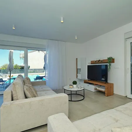 Vila Charlotta, Sea View , Pool, Near *
