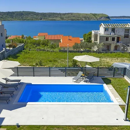 Charlotta, Sea View , Pool, Near Vila *