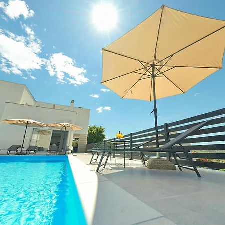 Charlotta, Sea View , Pool, Near